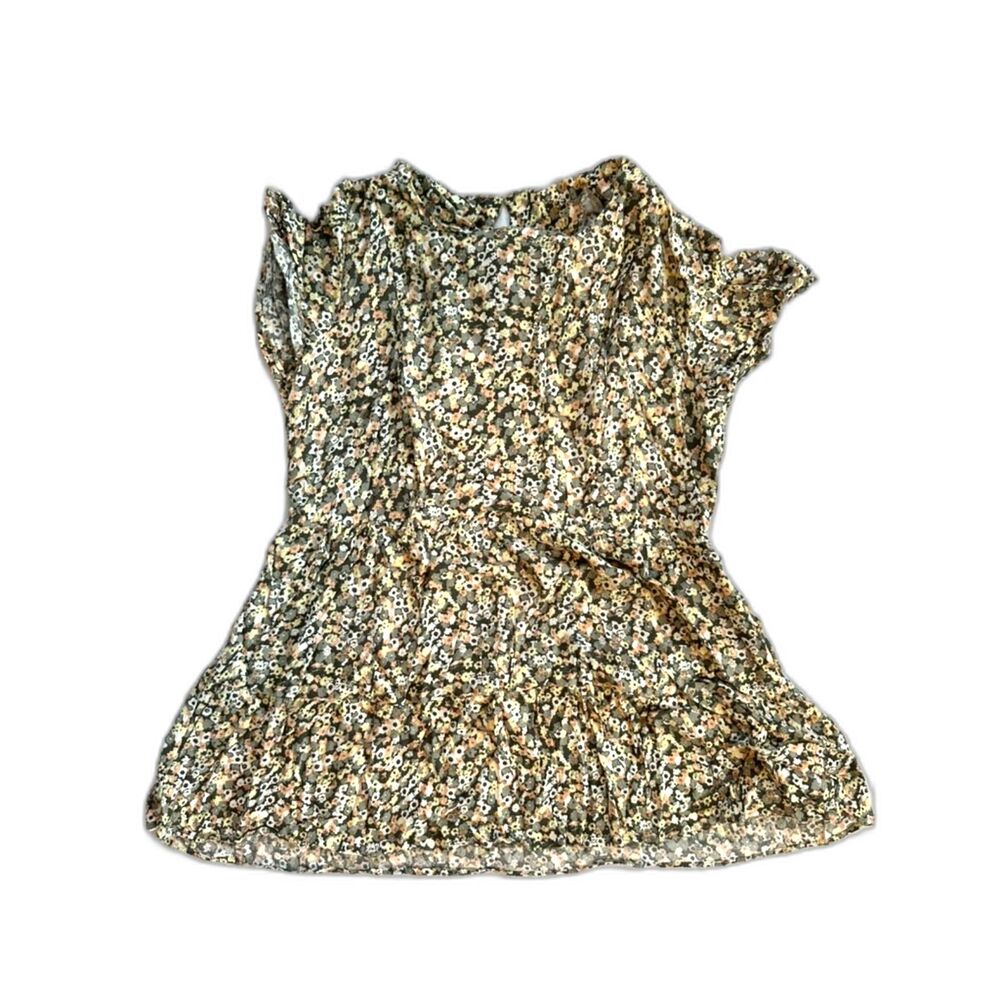 Floral maternity top in US size 8